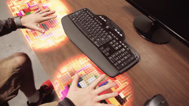 ���줿��Τ��쥴�ˤʤ롪���Ի׵Ĥ�ǽ�Ϥ��ˤ����ˤ����������硼�ȥࡼ�ӡ���Turn Anything Into LEGO!