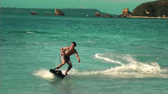 ���гڤ�������®55�����ǿ���ʤࡢ���󥸥��դ��ܡ��ɡ֥���󥰥���åȡ�