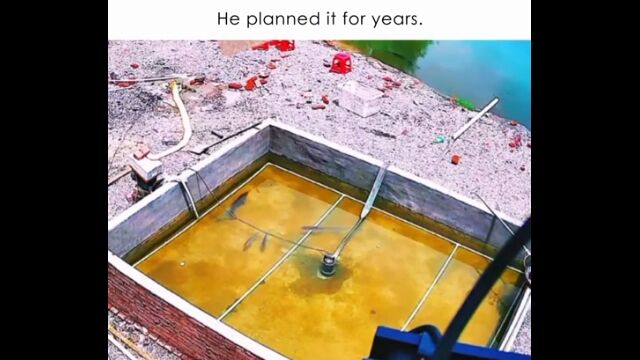 計画的犯行？ため池から魚が脱走する一部始終を映した防犯カメラ映像