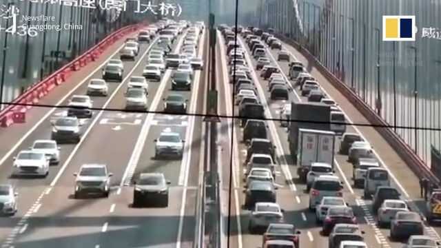 まるでタコマナローズ橋の再来。中国、広東省の橋が強風によって大きく揺れ、異常なほどに波打つ