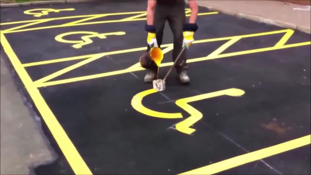 ή���褦��ư���˸����äƤ��ޤ����Ż��ͤ����ο��͵�