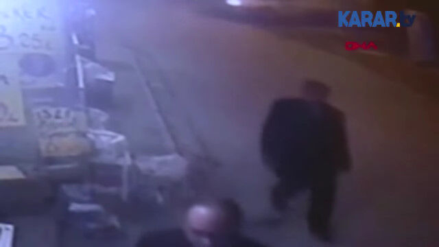 声をかけられた事で事故を未然に回避。予知能力者か未来人のような謎の男の行動がトルコでニュースに