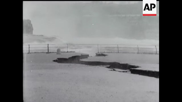 1954年、ナイアガラの滝が大きく崩落する瞬間をとらえた映像
