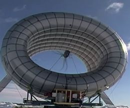 ローターそのものが空を飛ぶ、気球タイプの風力発電 Airborne Wind Turbine