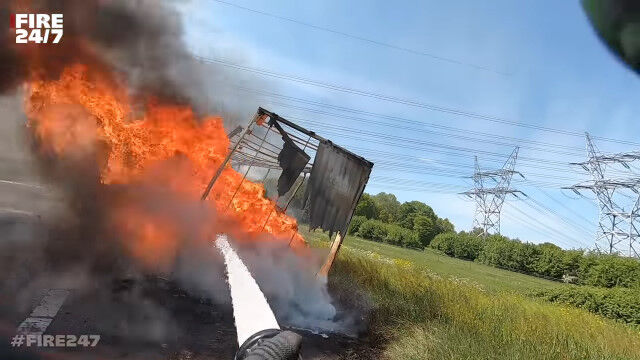 ���ȥ�å��ξòФǽ�ư���륪�����ξ��ɻΤμ�ѱ���