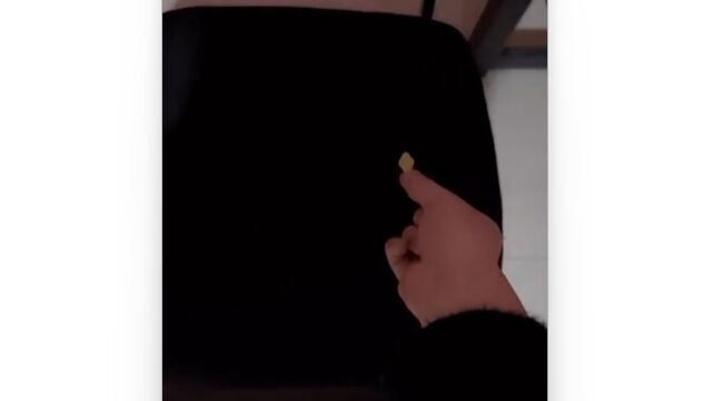 暗闇にエサを与えるという行為