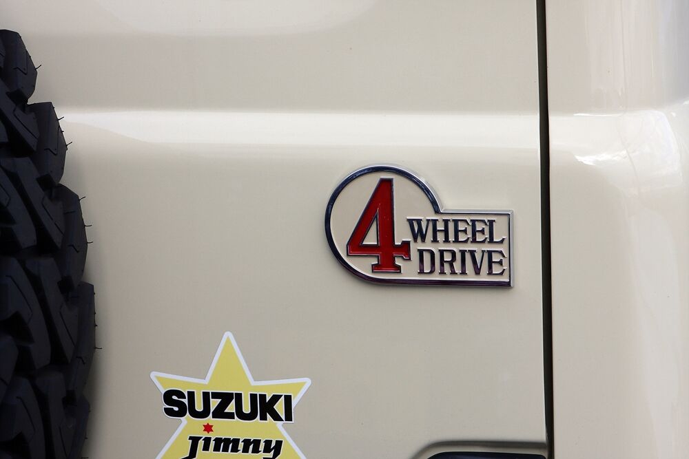 期間限定お試し価格 エンブレム ランドクルーザー40 ボルトカット済み