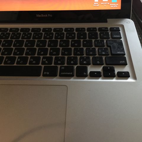 壊れてしまったmacbookproのキートップ（ボタンのみ）を格安で取り換えてみる。