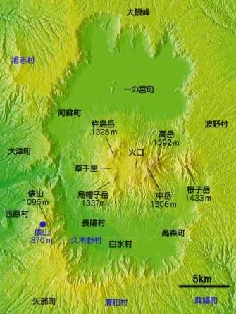 噴火活動を活発化させつつある阿蘇山