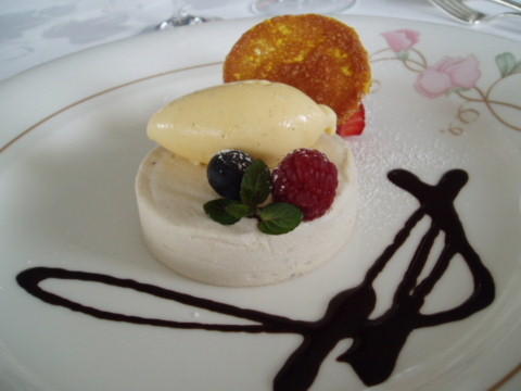 民主の掌返しと財務省との駆け引き