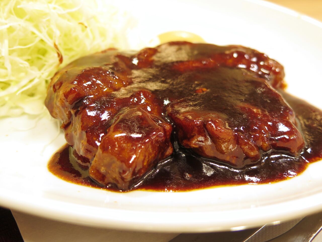 牛の次は豚 とんかつととろろ膳 かつ麦 彦島太郎の壽印 牛の次は豚 とんかつととろろ膳 かつ麦 彦島太郎の壽印