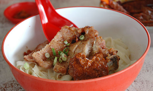 万作そばのルーツは排骨麺 : 彦島太郎の壽印