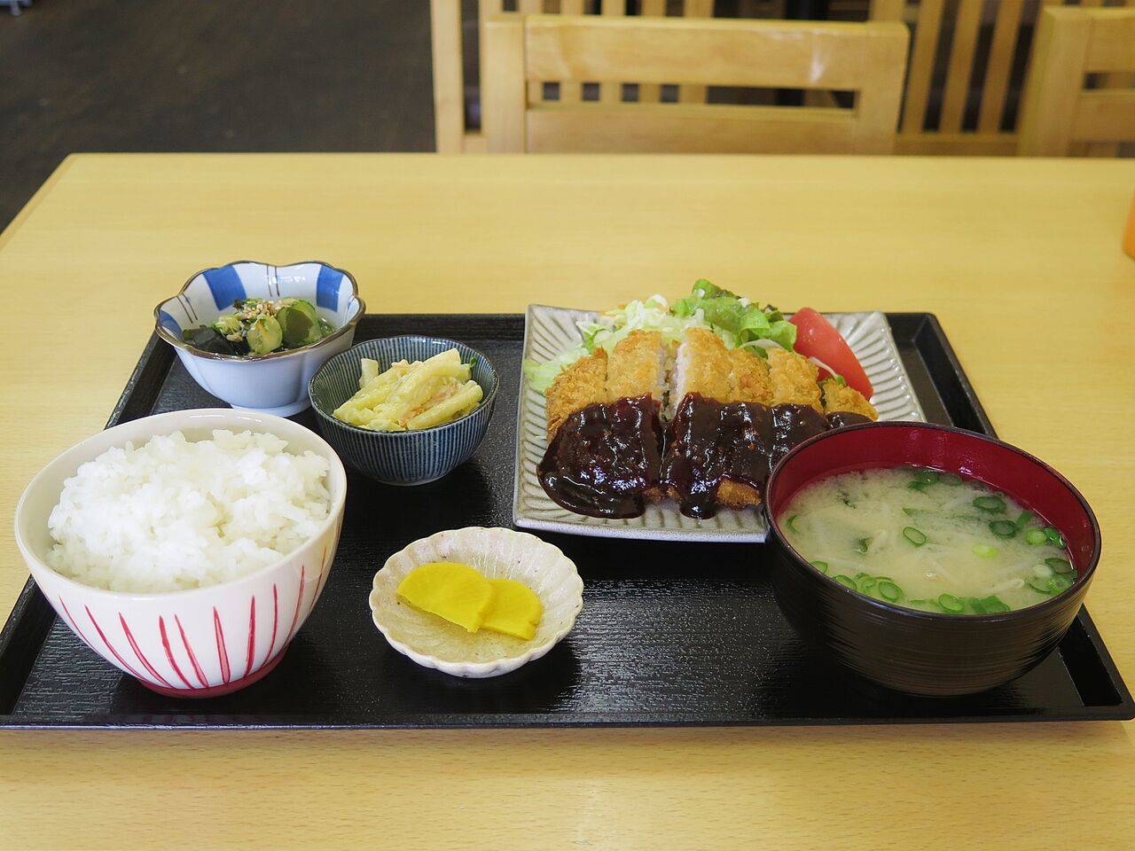 味噌カツは遠きにありて思うもの でもない またゆこ食堂 彦島太郎の壽印 味噌カツは遠きにありて思うもの でもない またゆこ食堂 彦島太郎の壽印
