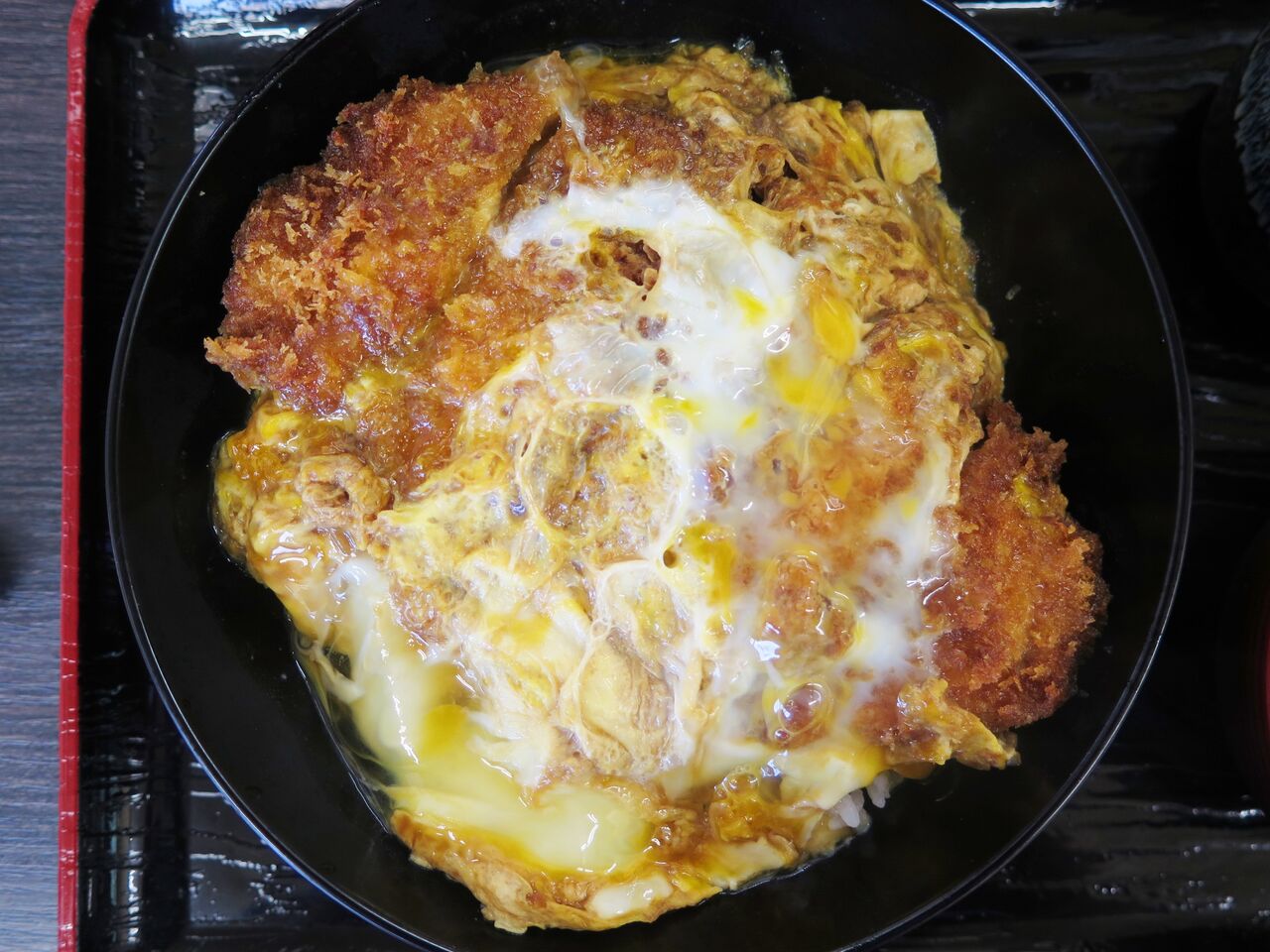 カツ丼とカツとじ丼 資さんうどん 新下関店 彦島太郎の壽印