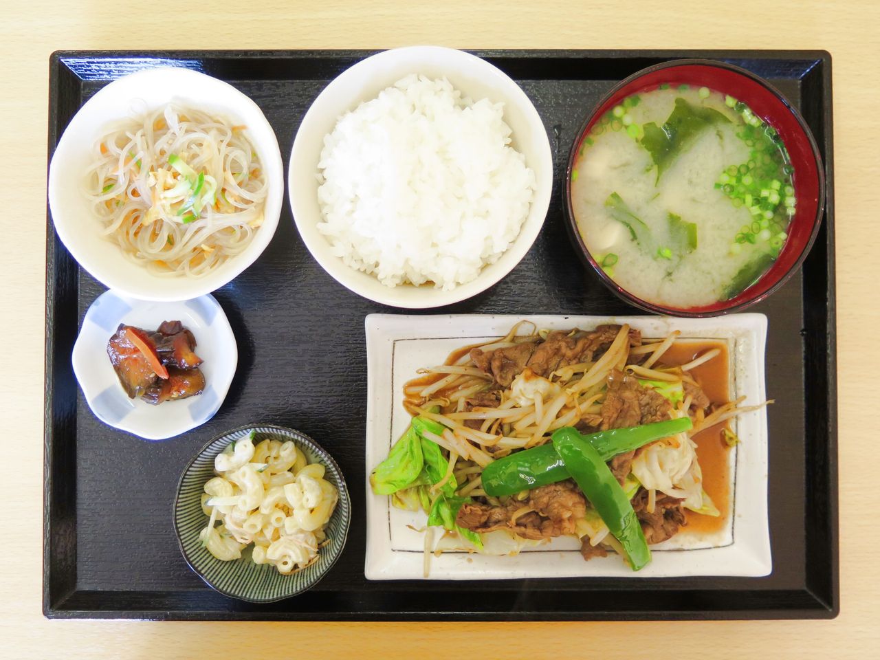 美味しい四文字熟語 焼肉定食 またゆこ食堂 彦島太郎の壽印 美味しい四文字熟語 焼肉定食 またゆこ食堂 彦島太郎の壽印