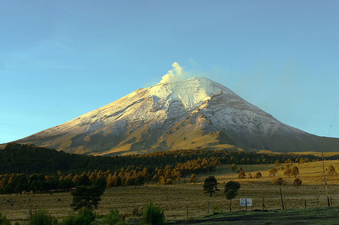 Mexico-Popocatepetl