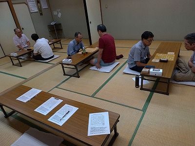 将棋研修会 More Beautiful Each Day 添い寝はお犬様