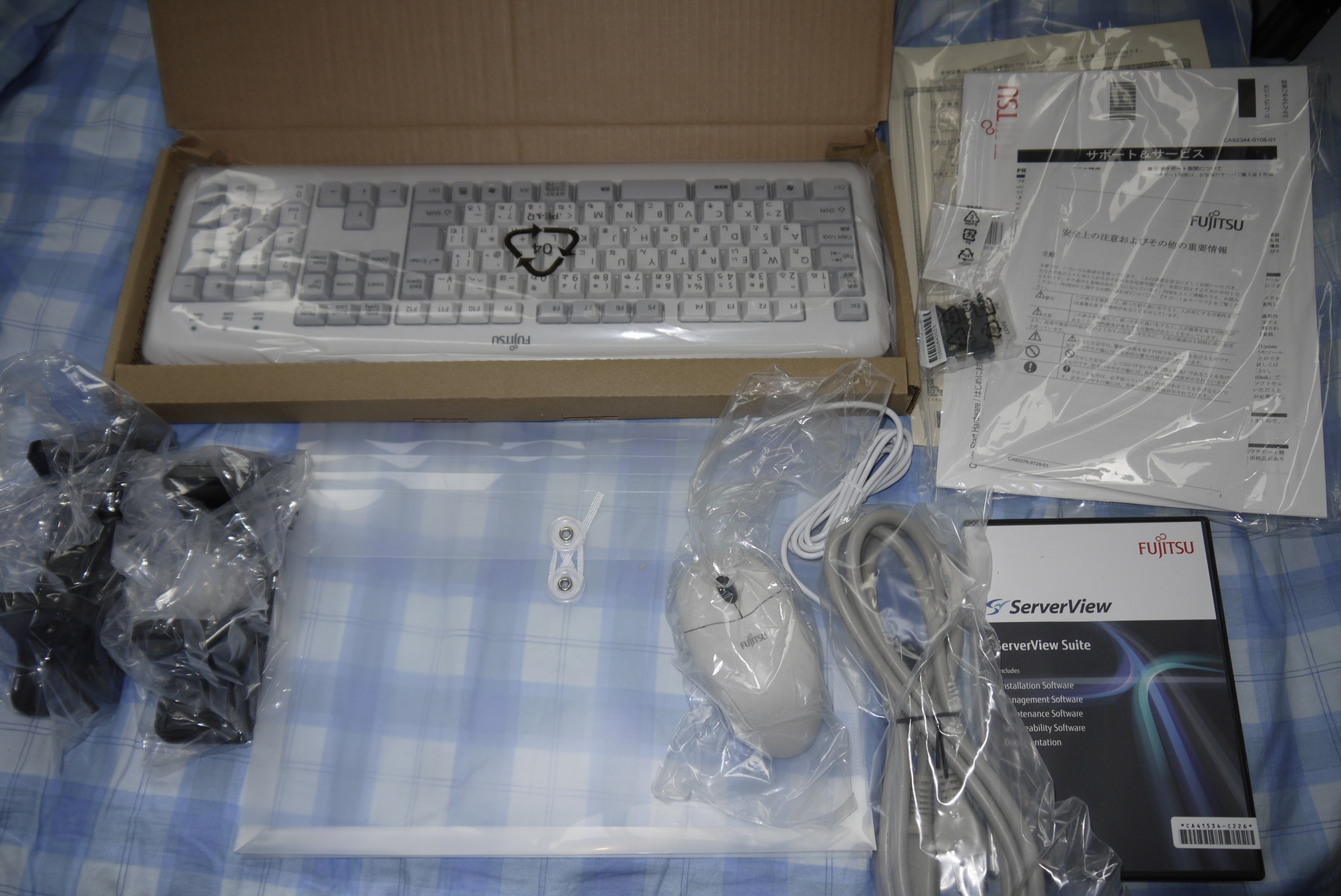 富士通のマイクロサーバー「MX130 S2」を買ってみた : ことしつ
