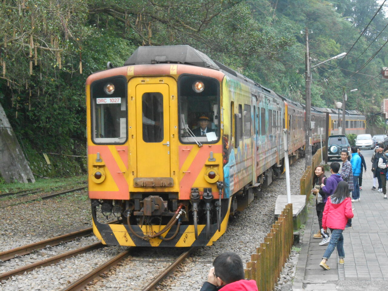 SANYING 台湾鉄道　A002　DR1000型　M車　グレードアップ済み 三鶯、台湾DR1000プラ製完成品 - 南洋物産株式会社 NANYO BUSSAN CO