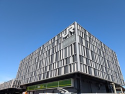 PXL_20250208_035551162