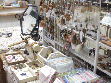 ディスプレイ替え 手作り雑貨 アルオージュ 八千代のちいさな雑貨店