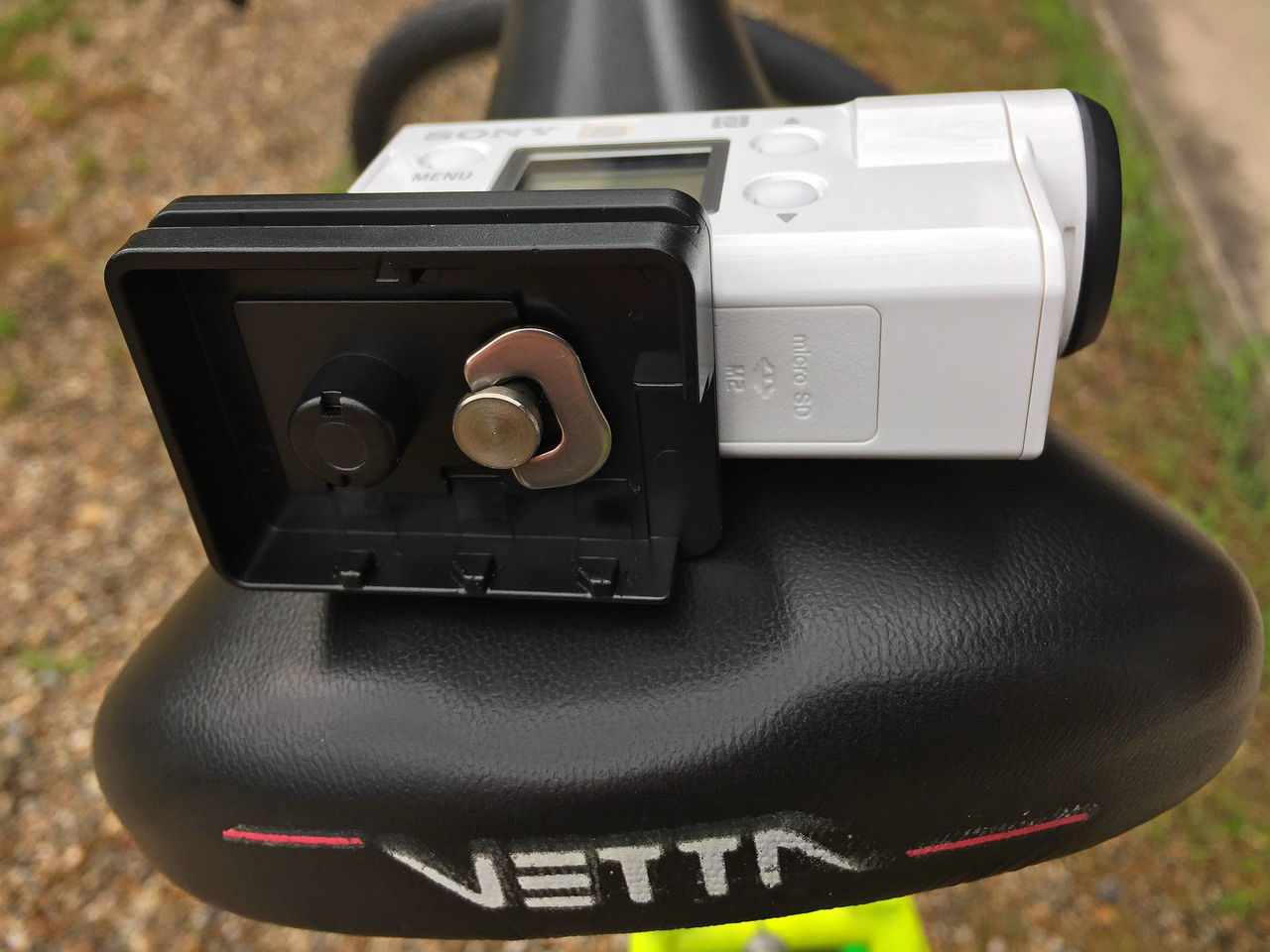 fdr-x3000 揺れ対策 自転車