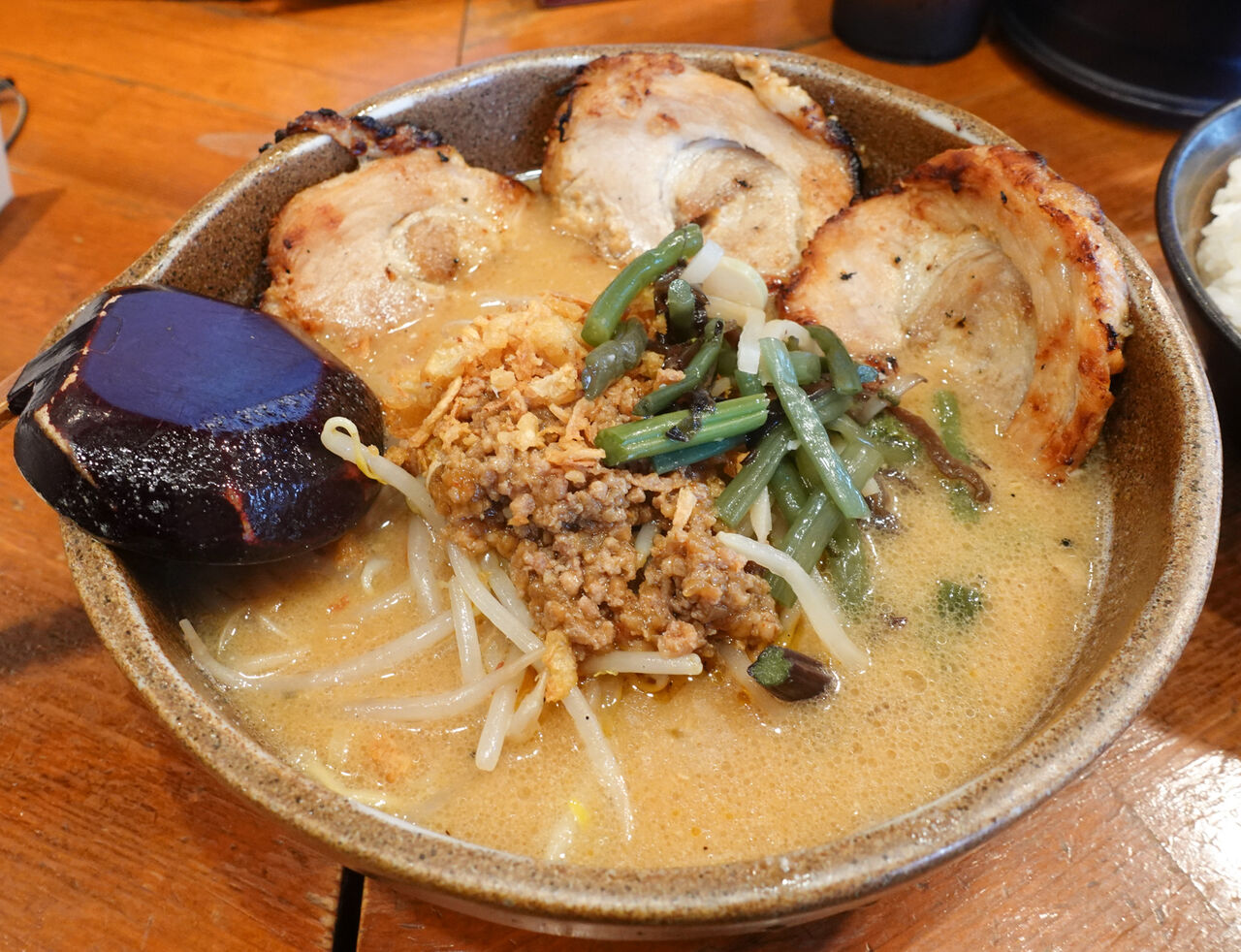 麺 場 彰 膳