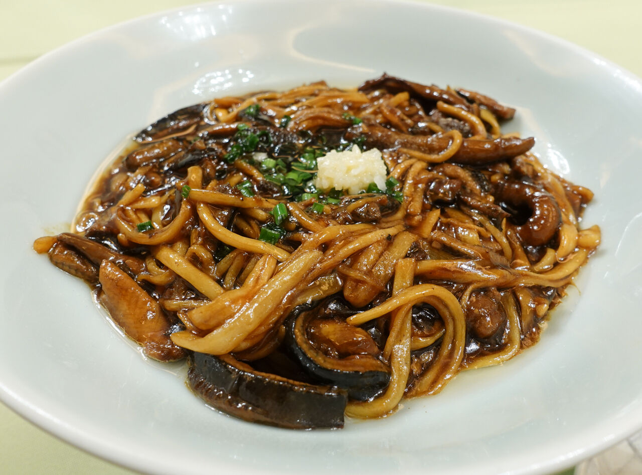 老上海 陸氏厨房(中洲)本場そのままの上海料理が味わえる : 口福ヤマトモの食日記