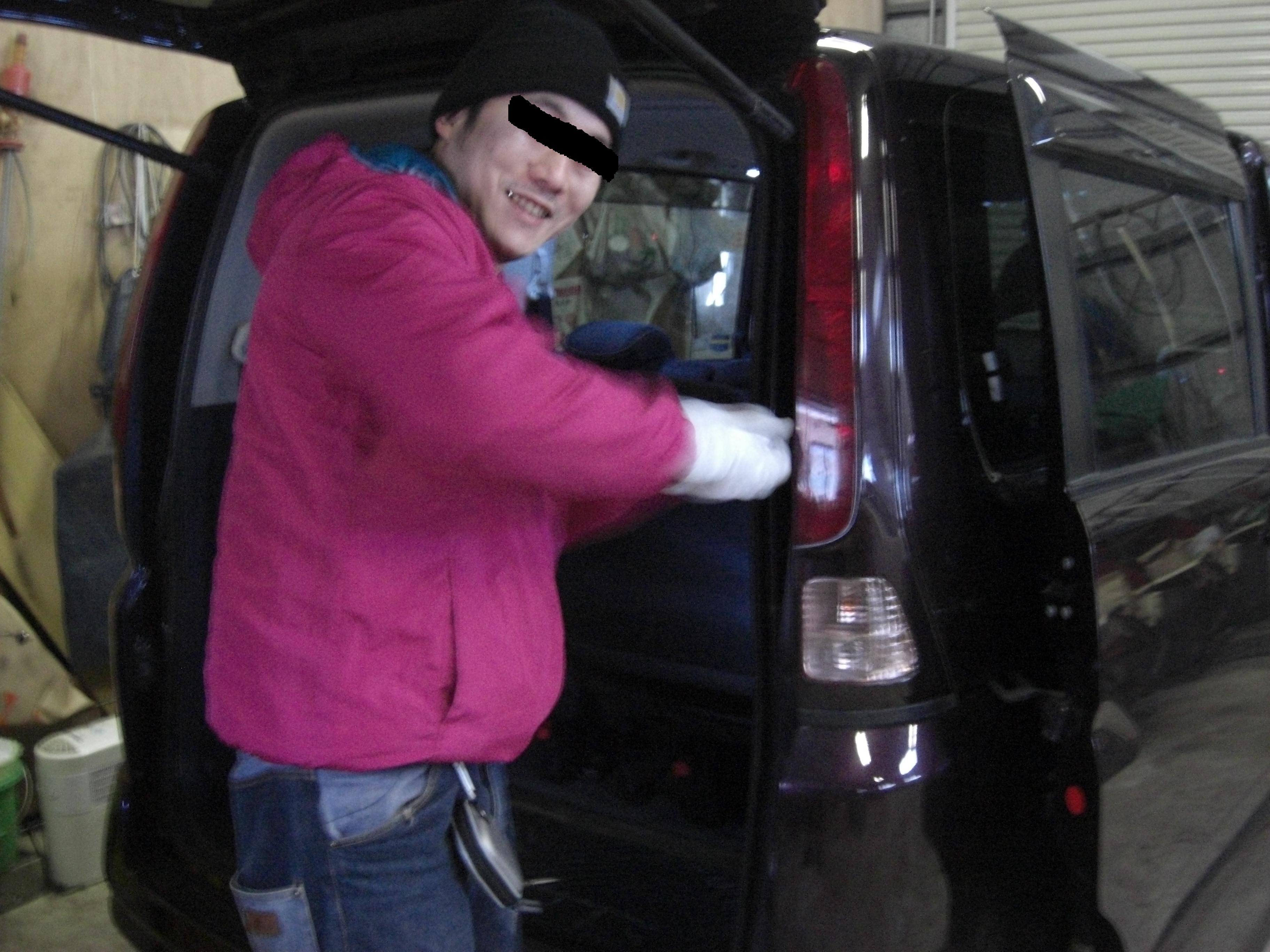 Hid交換とｳｨﾝｶｰ ﾃｰﾙﾗﾝﾌﾟのled化 初心者のセレナいじり C25