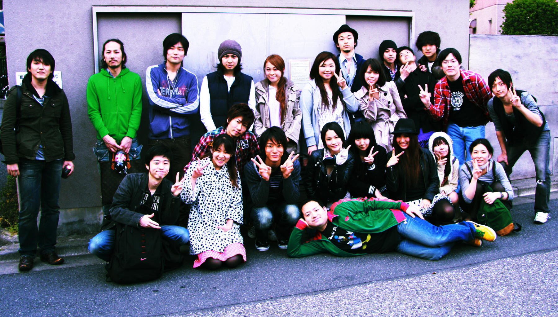 舞台 69 And Roll ロックアンドロール 特集予告 Around The World 舞台 69 And Roll ロックアンドロール 特集予告 Around The World