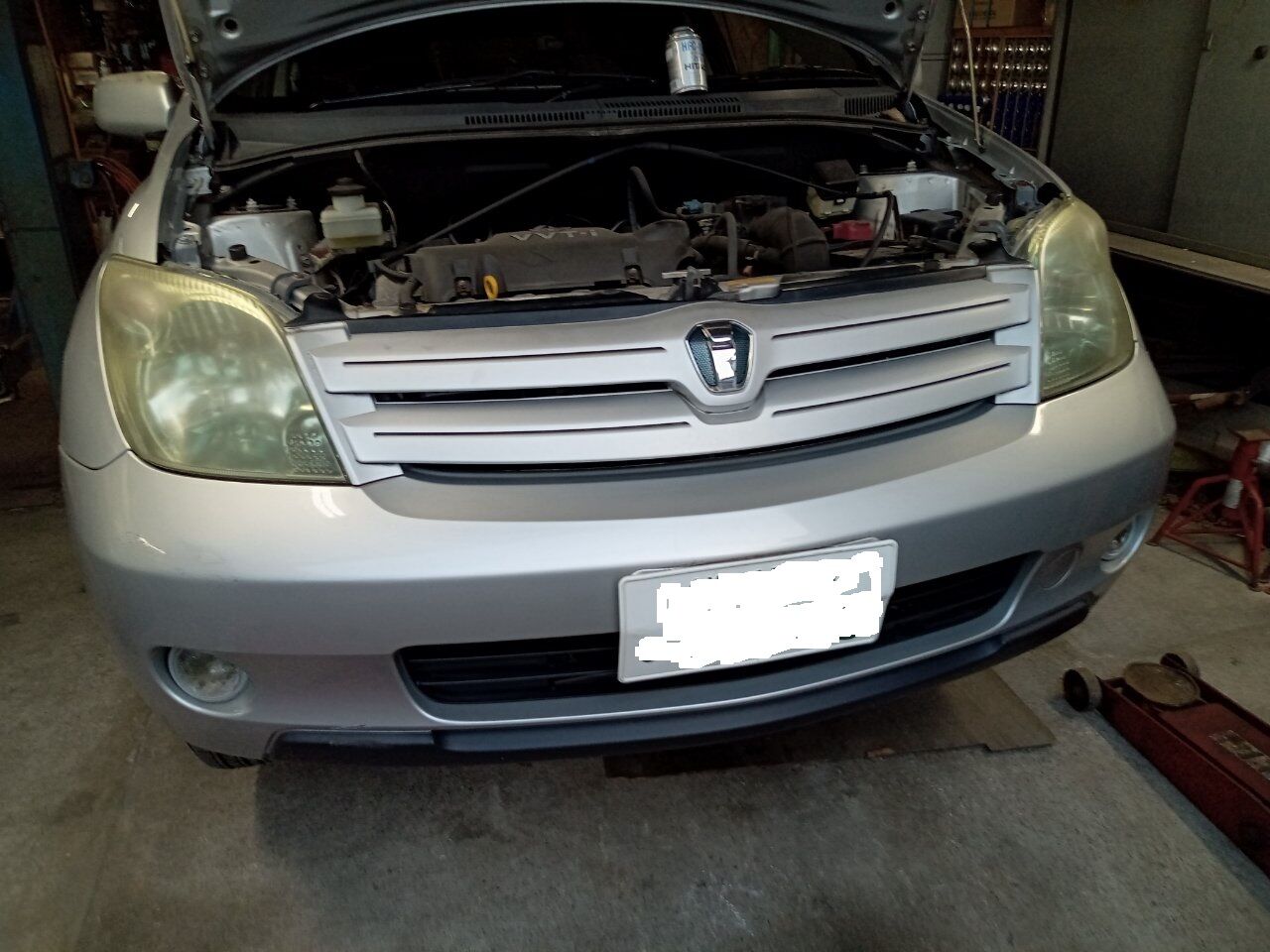 トヨタ ncp61 イスト エアコンガス漏れ点検 横浜 南区 港南バッテリー商会のお仕事ブログ トヨタ ncp61 イスト エアコンガス漏れ点検 横浜 南区 港南バッテリー商会のお仕事ブログ