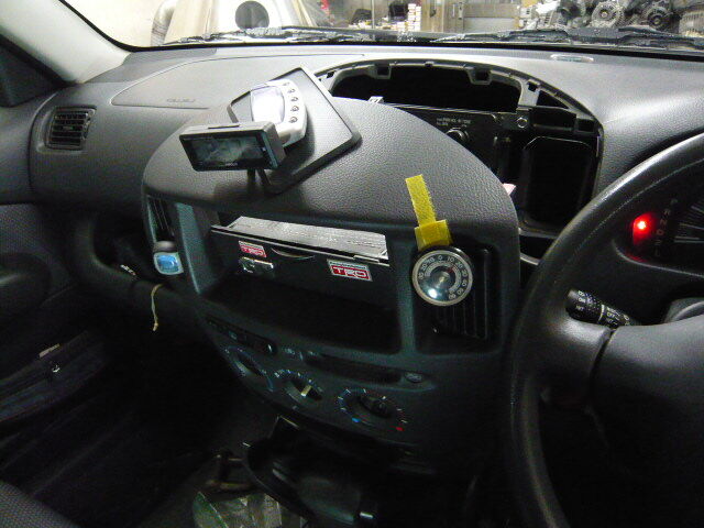 トヨタ ＮＣＰ５１Ｖ サクシード エアコン修理 エバポレーター