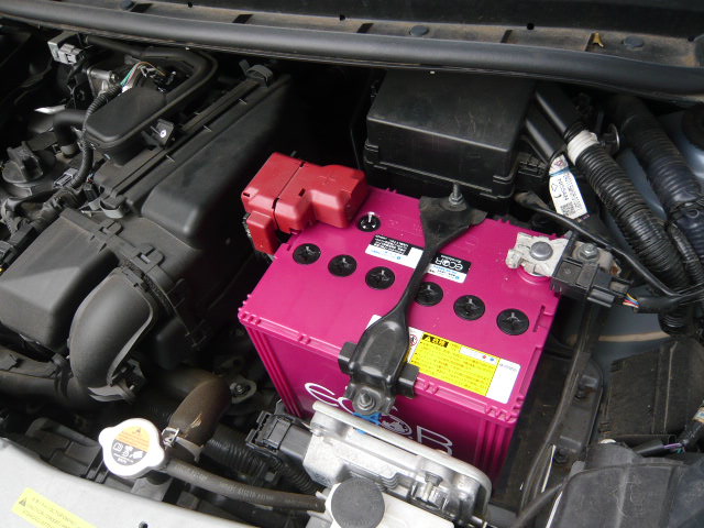 日産 e12 ノート issバッテリー交換 er q85 95d23l 横浜 南区 港南バッテリー商会のお仕事ブログ 日産 e12 ノート issバッテリー交換 er q85 95d23l 横浜 南区 港南バッテリー商会のお仕事ブログ