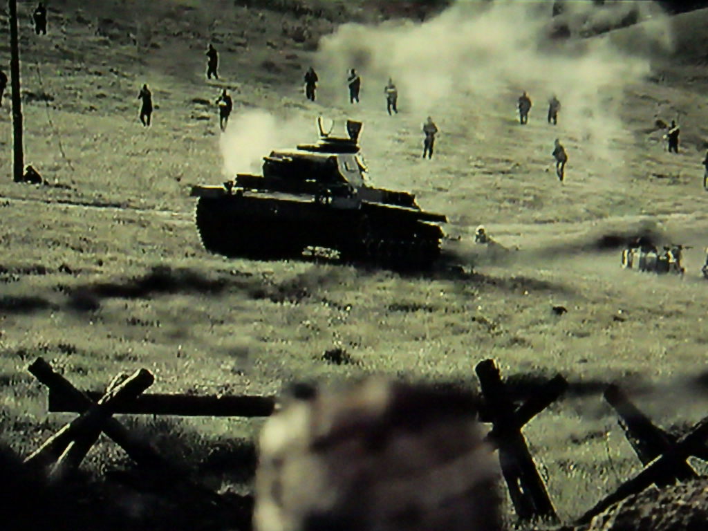 ロシアンスナイパー リュドミラ パヴリチェンコ モデルガン 映画 空手 ウエスタン 歯科