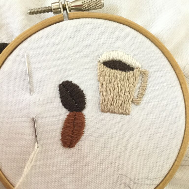 コーヒー豆の刺繍ピアスの作り方 ぬいぐるみうさぎの刺繍の作り方紹介