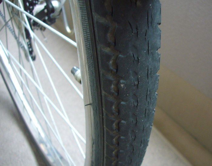 自転車後輪タイヤ交換してみた(外装変速機付き) : 工作三昧 自転車後輪タイヤ交換してみた(外装変速機付き) : 工作三昧