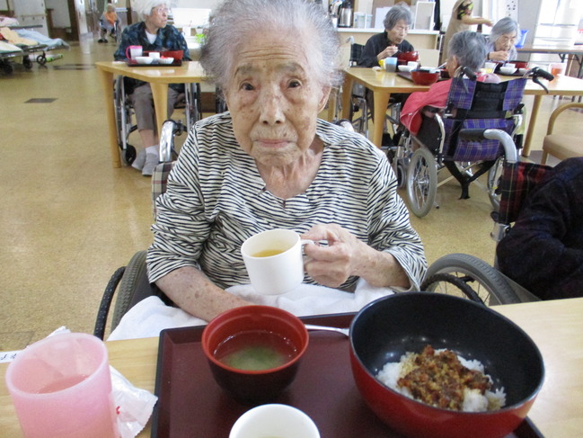 7BE5E7BB-AC2E-4D24-B7A2-0C2EC2FFFCF5