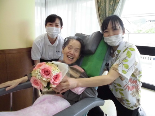 CF6A3312-8459-4F24-A1DD-C8E105240BF2