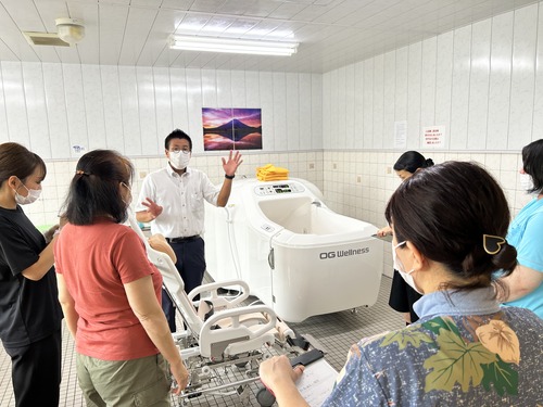 特殊浴槽（チェアー浴）の入れ替え導入 : 特別養護老人ホーム