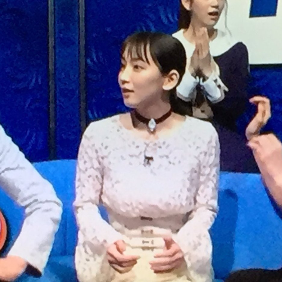 画像17枚】吉岡里帆ちゃんが格付けチェックでおっぱい強調する服