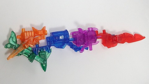 一人でも戦うと 誓ったその心を 五人なら呼べる奇跡の光 : 鋼鉄