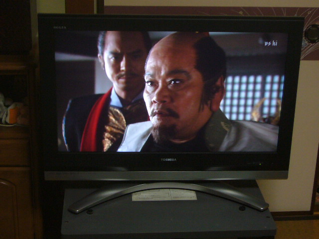 32インチ地デジ液晶テレビTOSHIBA REGZA 納品