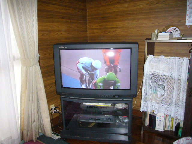37インチ地デジ液晶テレビTOSHIBA REGZA 納品 37インチ地デジ液晶テレビTOSHIBA REGZA 納品