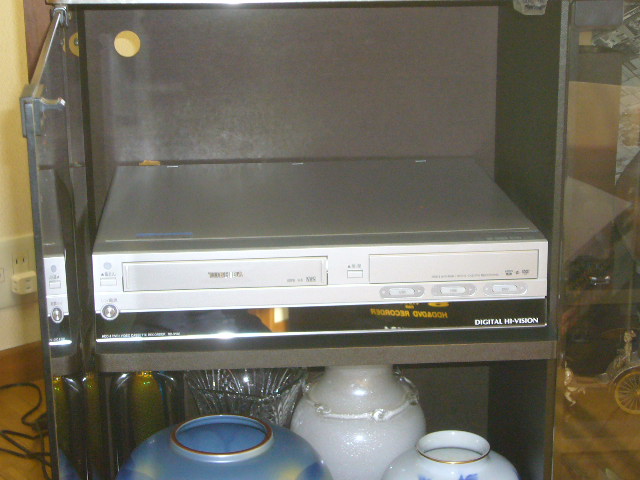 42インチ地デジ液晶テレビTOSHIBA REGZA ＆DVD