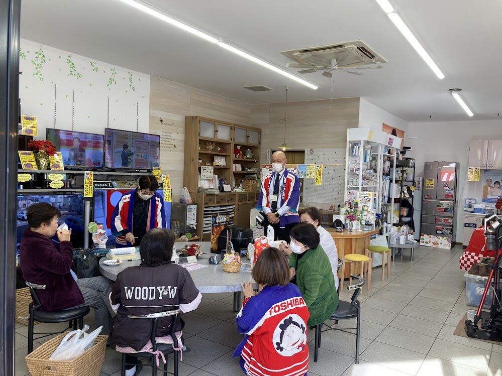 line_oa_chat_221203_193345_group_2