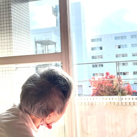 ①
