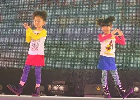 すたーふらわー 谷花音 小林星蘭 ファッションショーでデビュー曲披露 動画 ハッピーmusic 子役タレント応援ブログ すたーふらわー 谷花音 小林星蘭 ファッションショーでデビュー曲披露 動画 ハッピーmusic 子役タレント応援ブログ