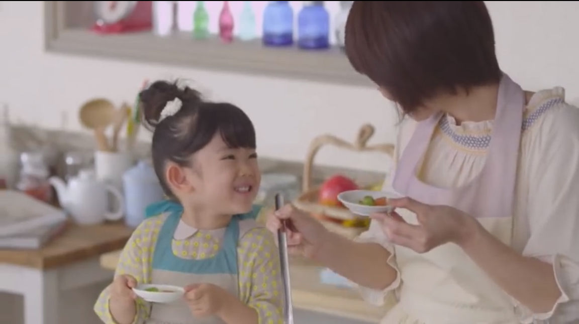 ハナマルキ 液体塩こうじ Cm ママの料理が変わった編 阿由葉さら紗 あゆばさらさ ちゃん 動画あり はなちゃんのみそ汁 4歳時役 子役タレント応援ブログ ハナマルキ 液体塩こうじ Cm ママの料理が変わった編 阿由葉さら紗 あゆばさらさ ちゃん 動画あり はなちゃんのみそ汁 4歳時役 子役タレント応援ブログ