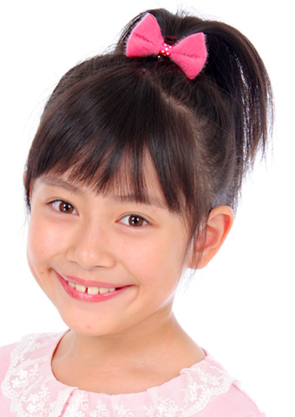 New クレラップ おかっぱ卒業 編 Cm 花田鼓 はなだつづみ ちゃん 9才 伊藤詩音 いとううたの ちゃん 6才 三戸なつめさん 動画 子役タレント応援ブログ