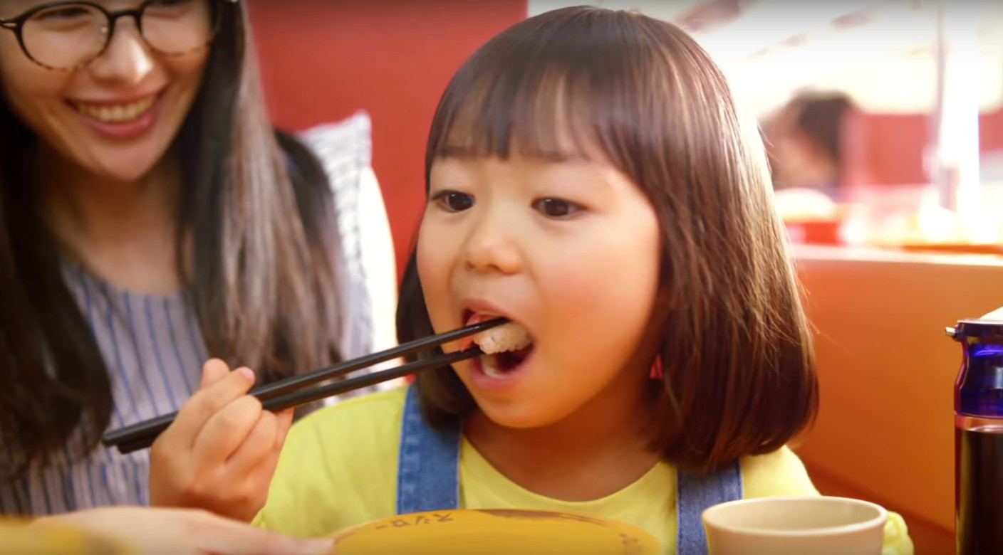 Cm Agf ブレンディ あと入れブレンディ篇 宮崎歩夢 みやざきあゆむちゃん 8才 小学2年生 年6月 原田知世さん シナぷしゅ 他 動画あり 子役タレント応援ブログ Cm Agf ブレンディ あと入れブレンディ篇 宮崎歩夢 みやざきあゆむちゃん 8才 小学2年生 年6月 原田知世さん シナぷしゅ 他 動画あり 子役タレント応援ブログ